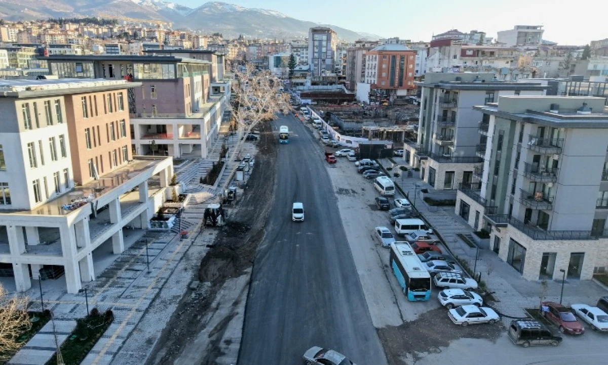 H&uuml;k&uuml;met Bulvarı&rsquo;nda Altyapının Ardından Asfalt da Tamam