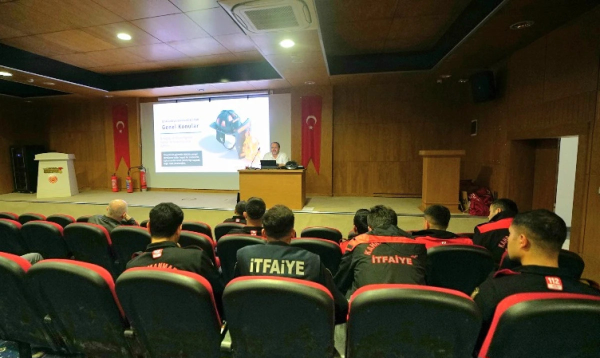 İtfaiye Personeline Kapsamlı İş G&uuml;venliği Eğitimi