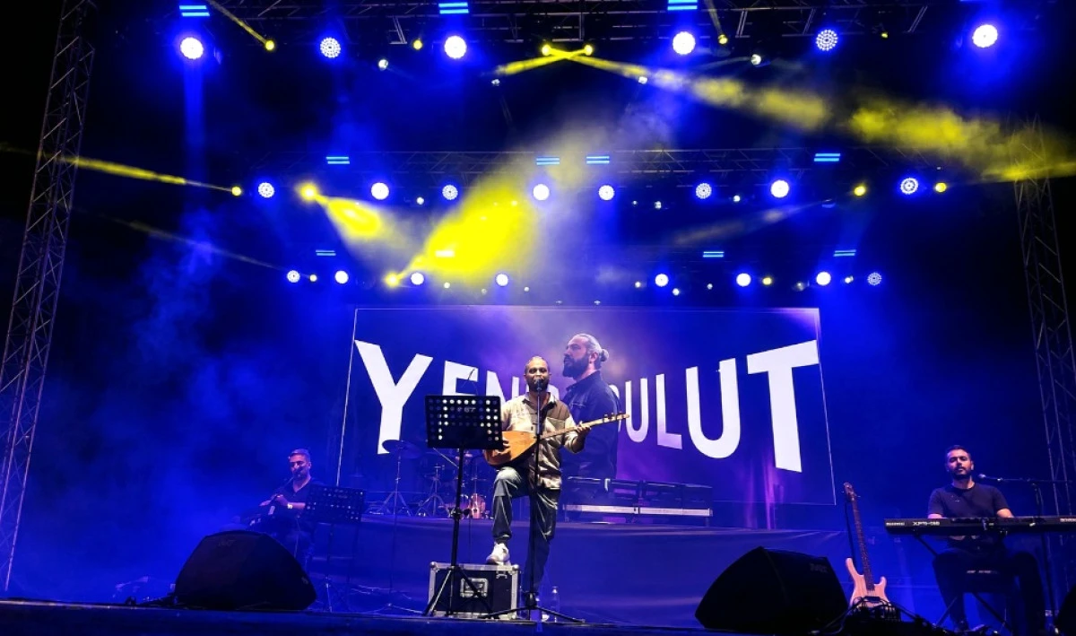 KAFUM Fuar Alanı Bulut ve Yavuz&rsquo;un Ezgileriyle Şenlendi