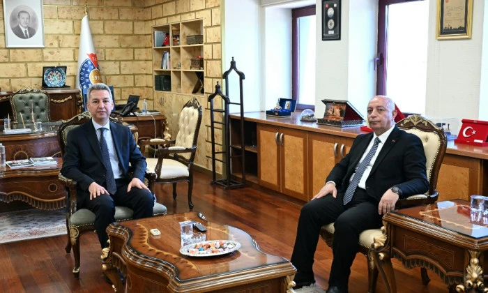 Kahramanmaraş İstiklal &Uuml;niversitesi Y&ouml;netiminden Rekt&ouml;r Okumuş&rsquo;a Ziyaret