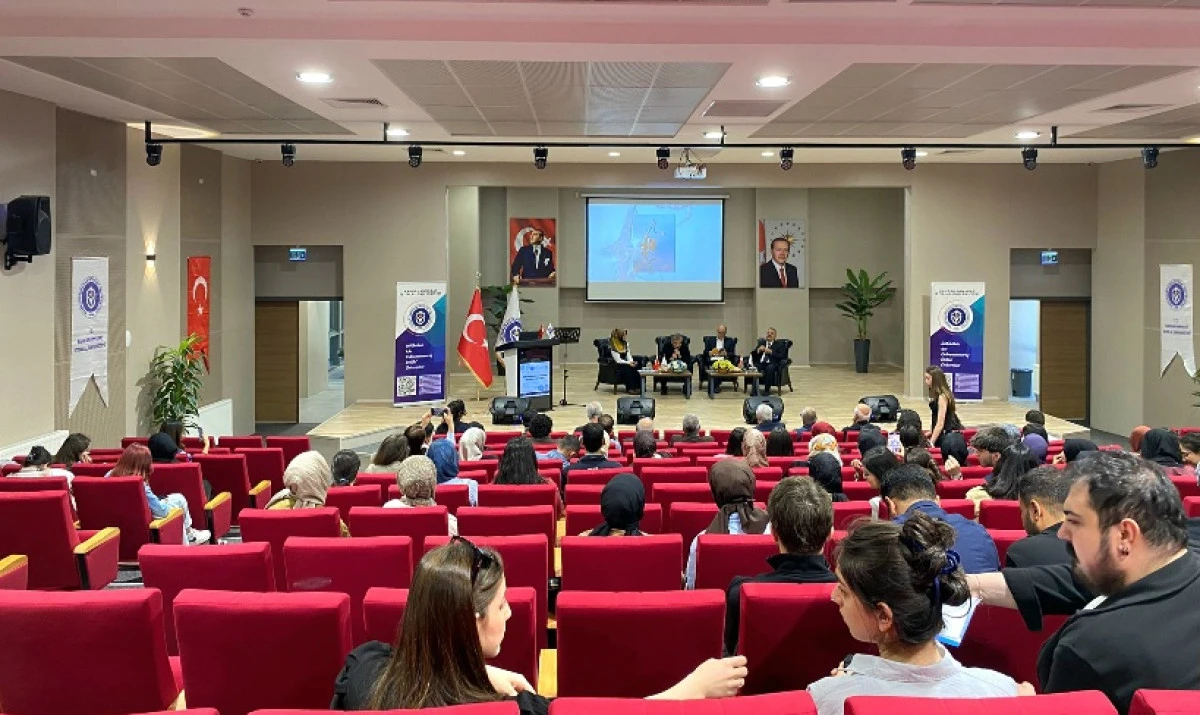 Kahramanmaraşlı Şair ve Yazarlar Kİ&Uuml; &Ouml;ğrencileriyle Buluştu