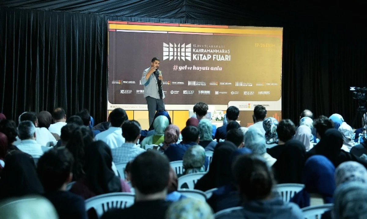 Kitap Fuarı, 9’uncu Gününde Altay Cem Meriç’i Ağırladı