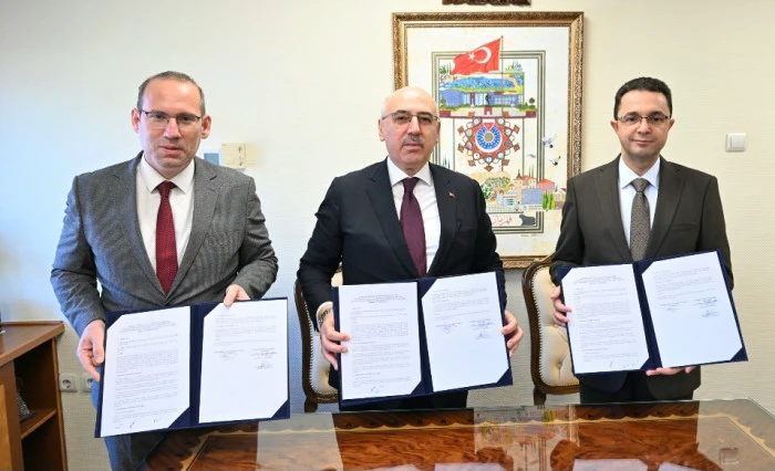 KS&Uuml; İle T&uuml;rkoğlu OSB Arasında Meslek Y&uuml;ksekokulu İ&ccedil;in İş Birliği &Ouml;n Protokol&uuml; İmzalandı