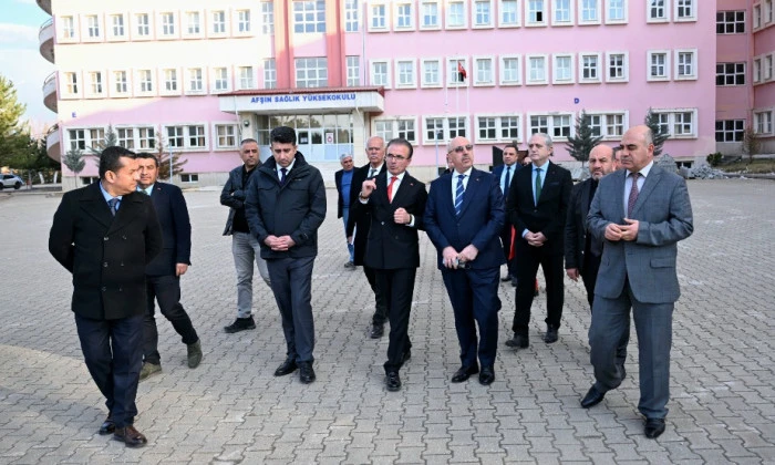 KS&Uuml; Rekt&ouml;r&uuml; Prof. Dr. Mahmut Ak, Afşin&rsquo;de İftar Programına Katıldı ve İncelemelerde Bulundu