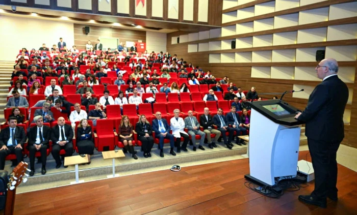 KS&Uuml;&rsquo;de 14 Mart Tıp Bayramı ve Vefa T&ouml;reni D&uuml;zenlendi