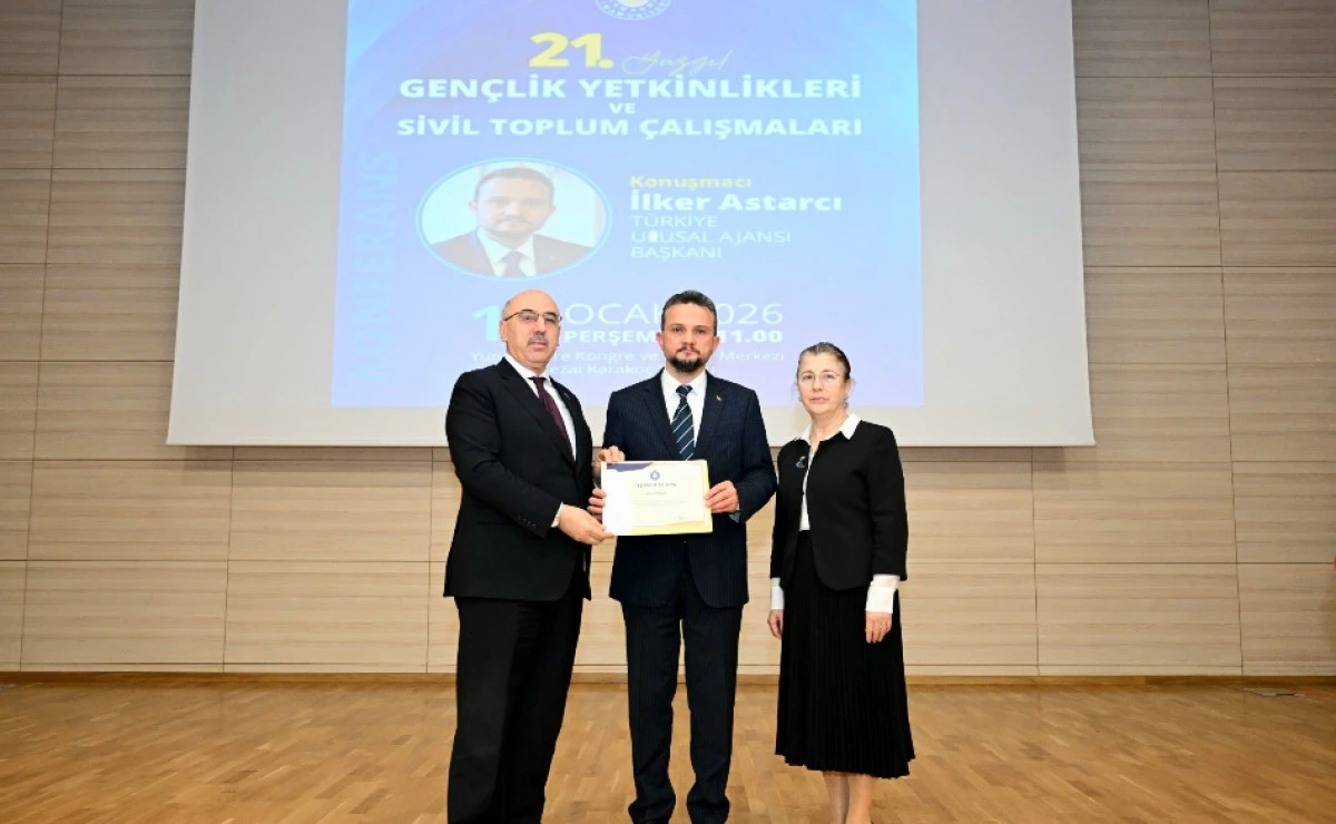 KS&Uuml;&rsquo;de 21. Y&uuml;zyıl Gen&ccedil;lik Yetkinlikleri ve Sivil Toplum &Ccedil;alışmaları Konferansı D&uuml;zenlendi