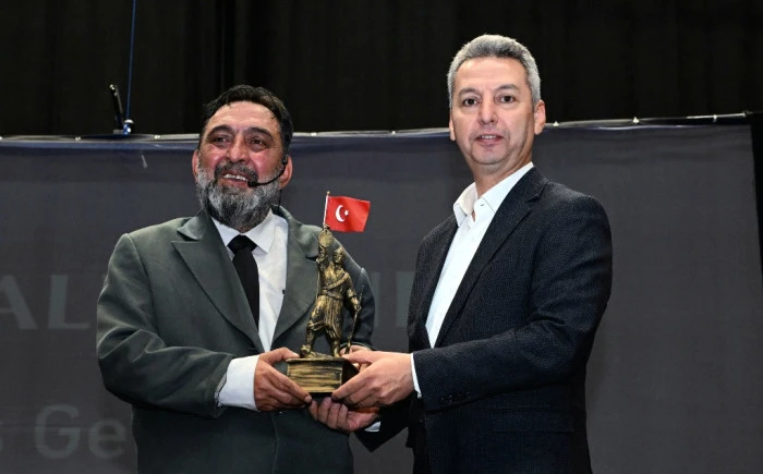 KS&Uuml;&rsquo;de &ldquo;Firavunla Y&uuml;z Y&uuml;ze&rdquo; Adlı Tiyatro Oyunu Sahnelendi