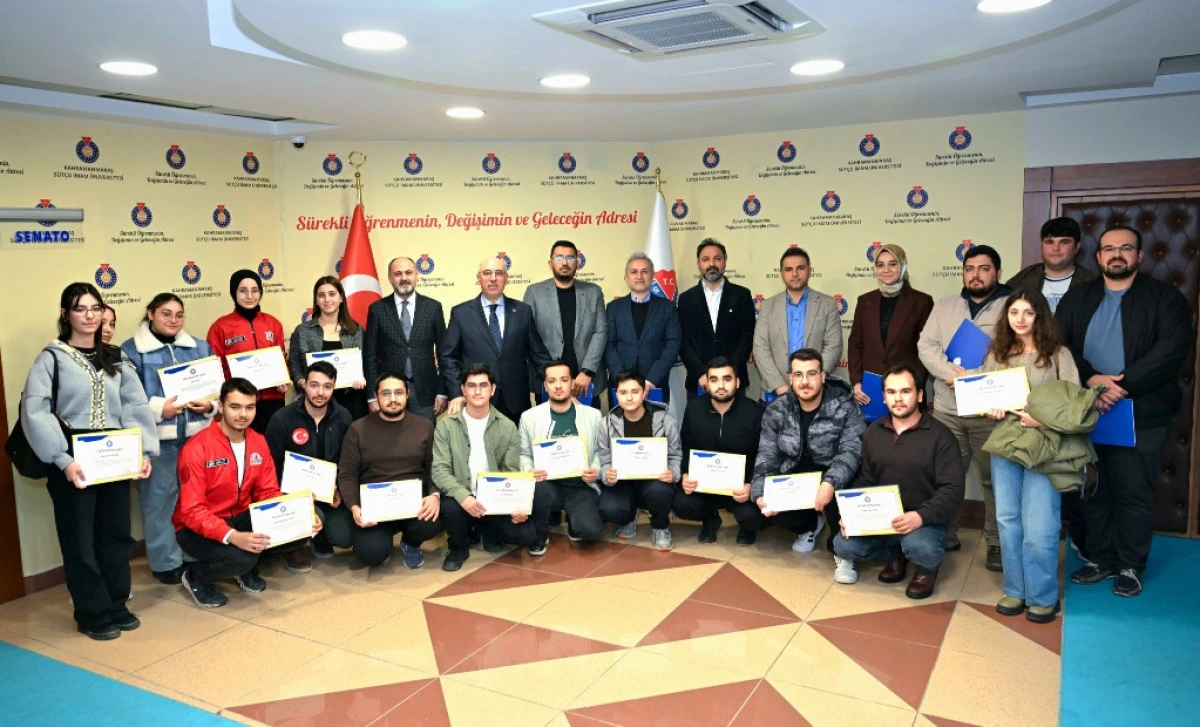 KS&Uuml;&rsquo;de Milli Teknoloji At&ouml;lyesi Ekibine Belge Takdimi Yapıldı