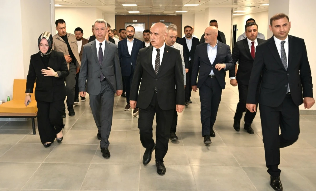 KS&Uuml;&rsquo;de Tamamlanan Yeni &Ouml;ğrenci Yurtları Yerinde İncelendi