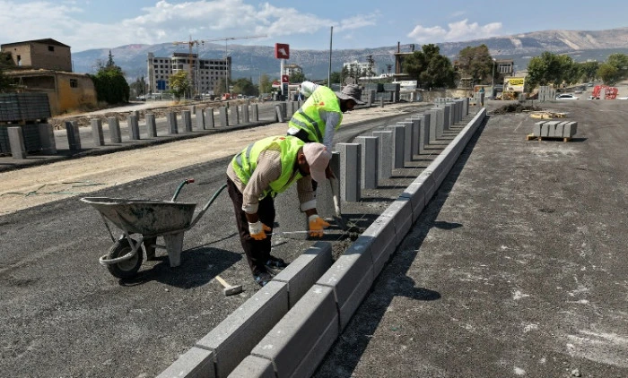 L&uuml;tfi K&ouml;ker Bulvarı&rsquo;nda Yenileme S&uuml;r&uuml;yor