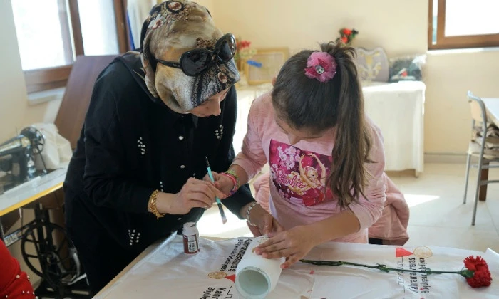 Minik Eller Ramazan Kandili Tasarladı