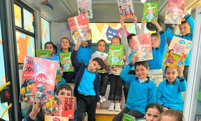 Mobil K&uuml;t&uuml;phane Mart Ayında Y&uuml;zlerce &Ccedil;ocuğa Ulaştı