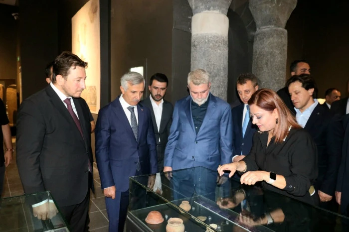 “Ölüye Sunulan Hediye” Sergisi Açıldı