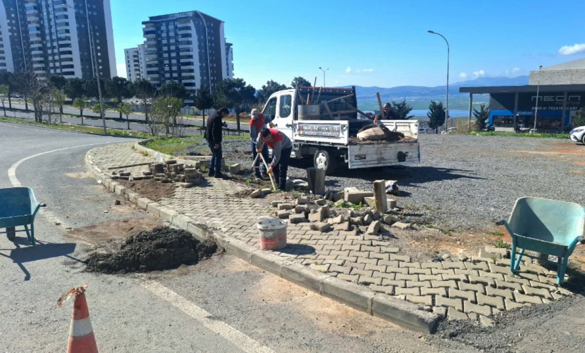 Onikişubat Belediyesi&rsquo;nden 9 farklı mahallede eş zamanlı kaldırım ve yol &ccedil;alışması