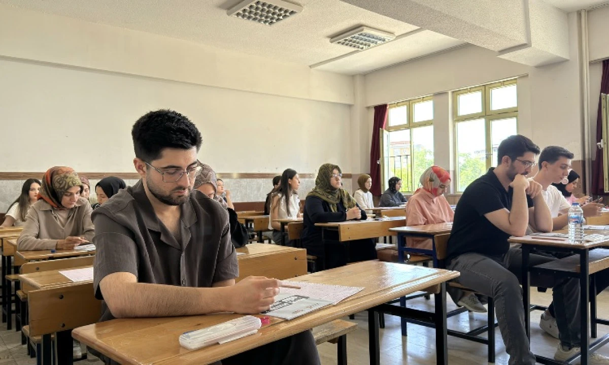 Pusula Maraş&rsquo;ın KPSS Deneme Sınavlarının Beşincisi Yoğun Katılımla Ger&ccedil;ekleştirildi