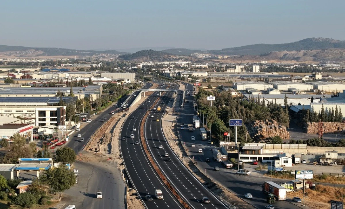 Sanayi Kavşağı&rsquo;nda Ana G&uuml;zergah Ulaşıma A&ccedil;ıldı
