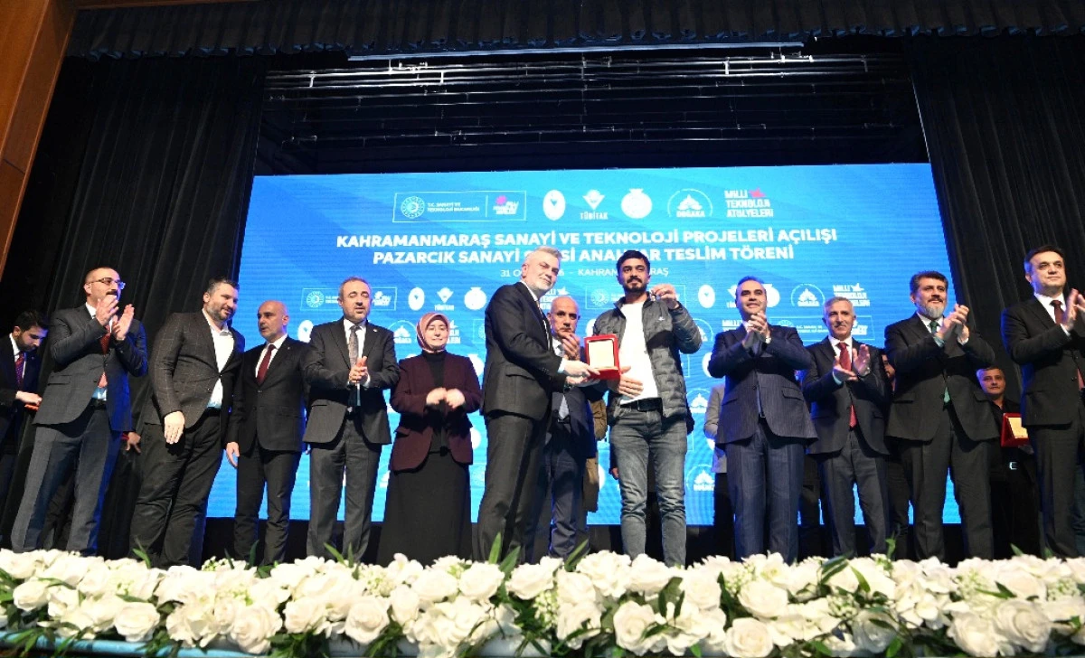 Sanayi ve Teknoloji Alanında 18 Projenin A&ccedil;ılışı Yapıldı, Esnaflar Yeni İş Yerlerine Kavuştu