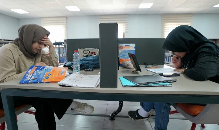 Şehir Genelindeki 21 K&uuml;t&uuml;phane ve Gen&ccedil;lik Merkezi&rsquo;nde sınava hazırlandılar&hellip;