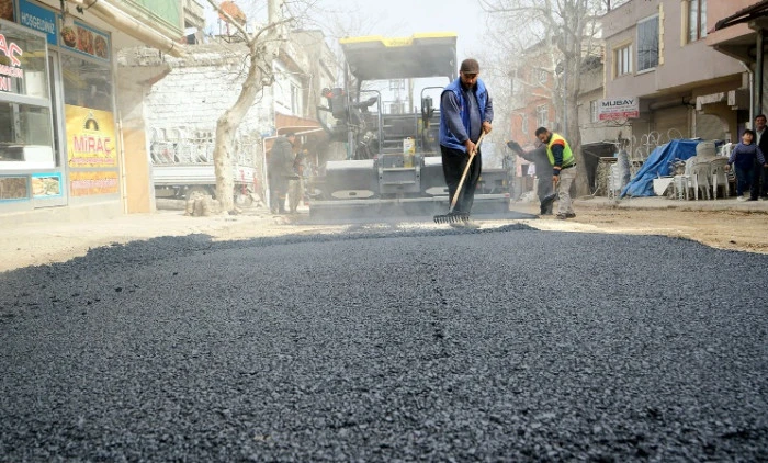 Şehir Merkezinde Yol Onarım Atağı S&uuml;r&uuml;yor