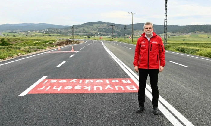 Şehir Tarihinin En B&uuml;y&uuml;k Asfalt Seferberliği T&uuml;m Hızıyla S&uuml;r&uuml;yor