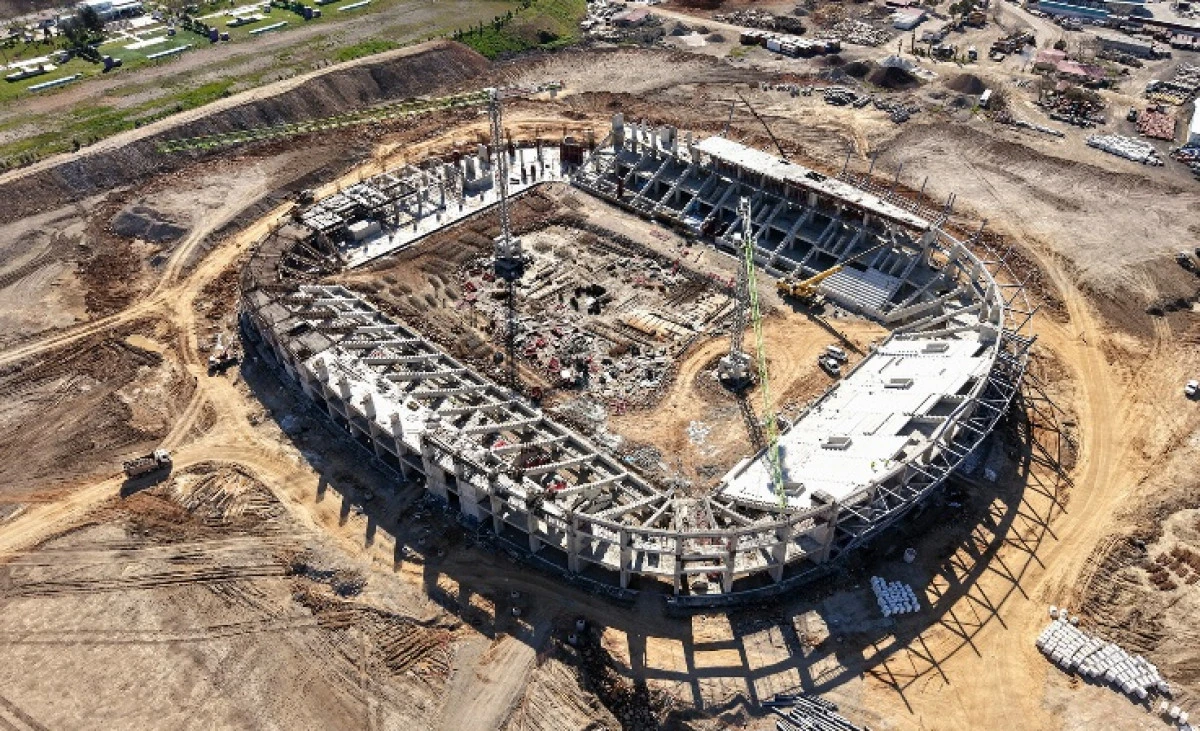 Şehrin Stadyumu Y&uuml;kseliyor