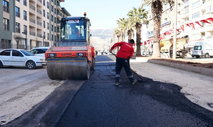 Trabzon Bulvarı&rsquo;nda Yol İyileştirmeleri Etaplar Halinde S&uuml;r&uuml;yor