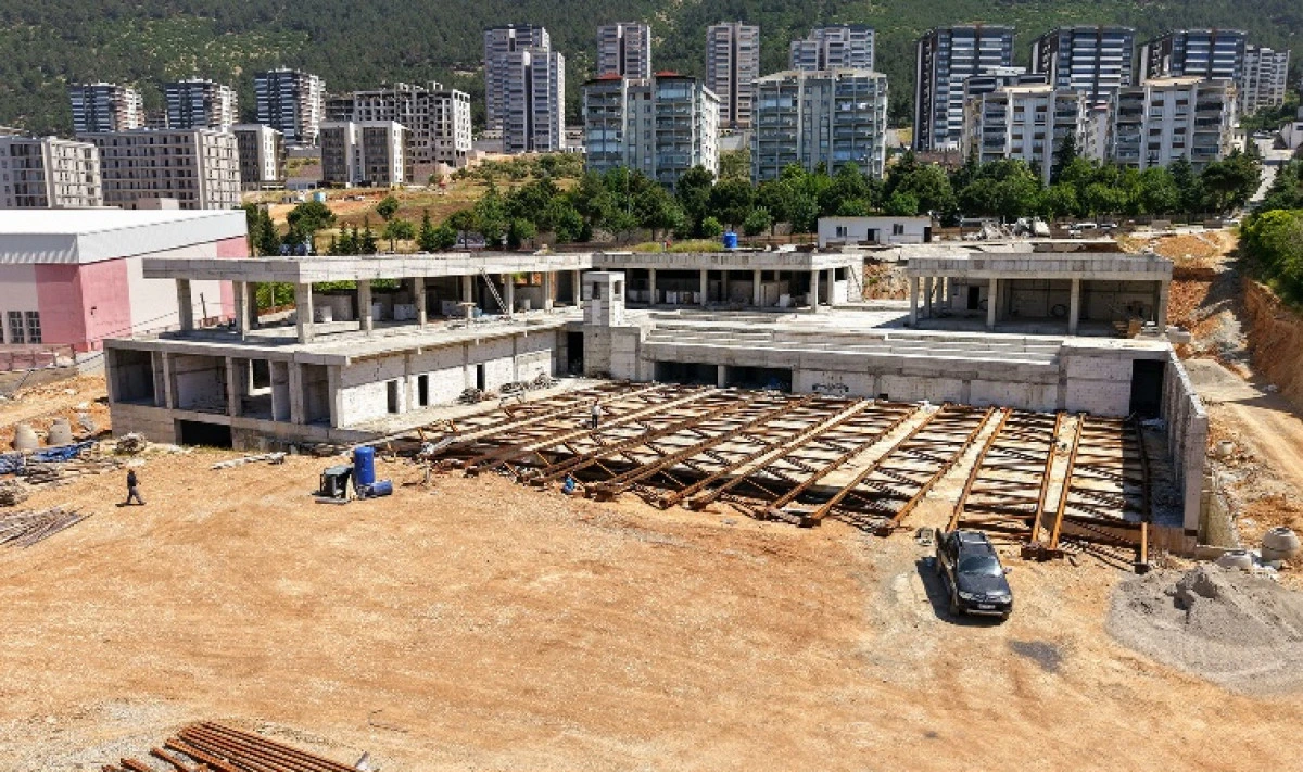 T&uuml;rkiye&rsquo;ye &Ouml;rnek Olacak Kahramanmaraş Gen&ccedil;lik ve Spor Merkezi Y&uuml;kseliyor