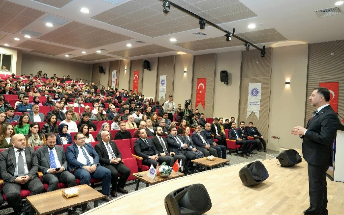 TUSAŞ Genel M&uuml;d&uuml;r&uuml; Demiroğlu Kİ&Uuml;&rsquo;de Geleceğin Havacılık Vizyonunu Anlattı