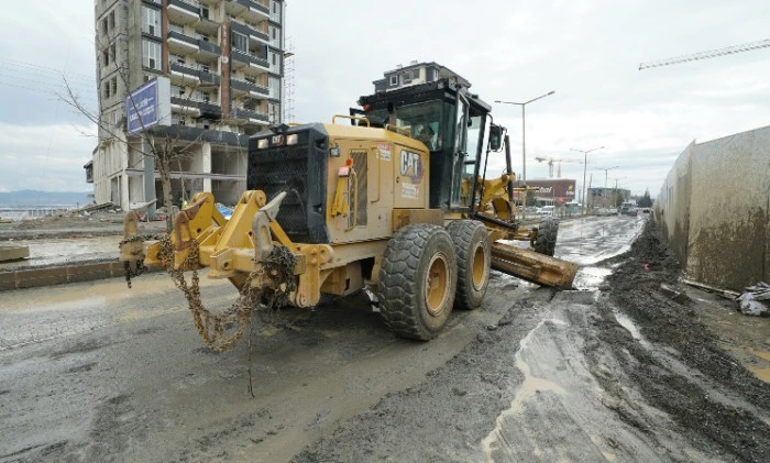 Yağışların Arterlerde Meydana Getirdiği Bozulmalar Hızlıca Onarılıyor