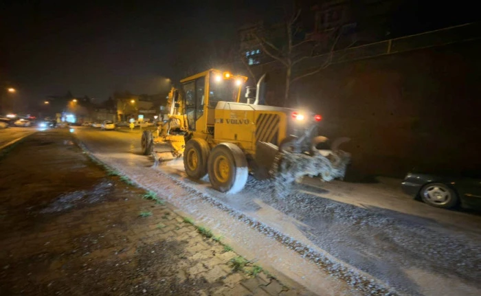 Yağışların Arterlerde Oluşturduğu Tahribatlar Hızla Gideriliyor